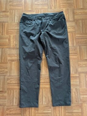 Lululemon ABC Classic-Fit 5 Pocket Pant size 36